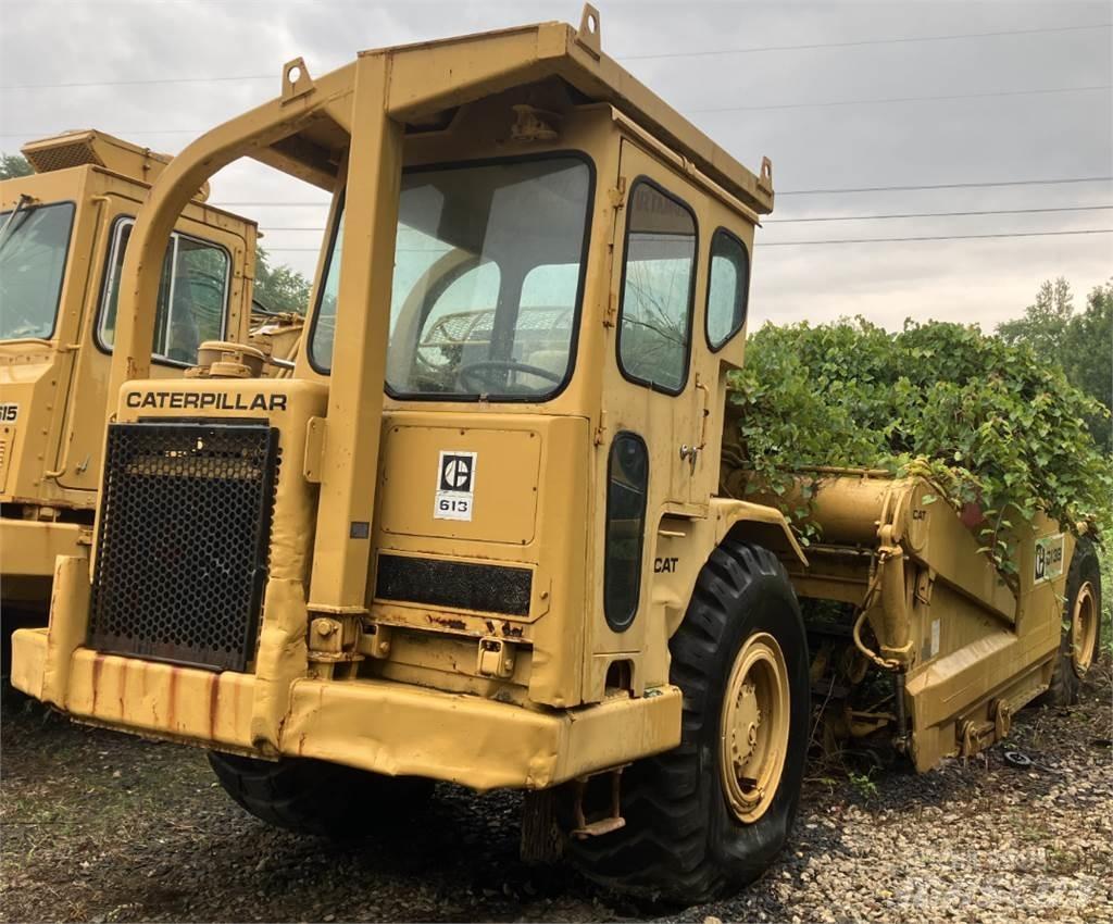 CAT 613 Skrobaki
