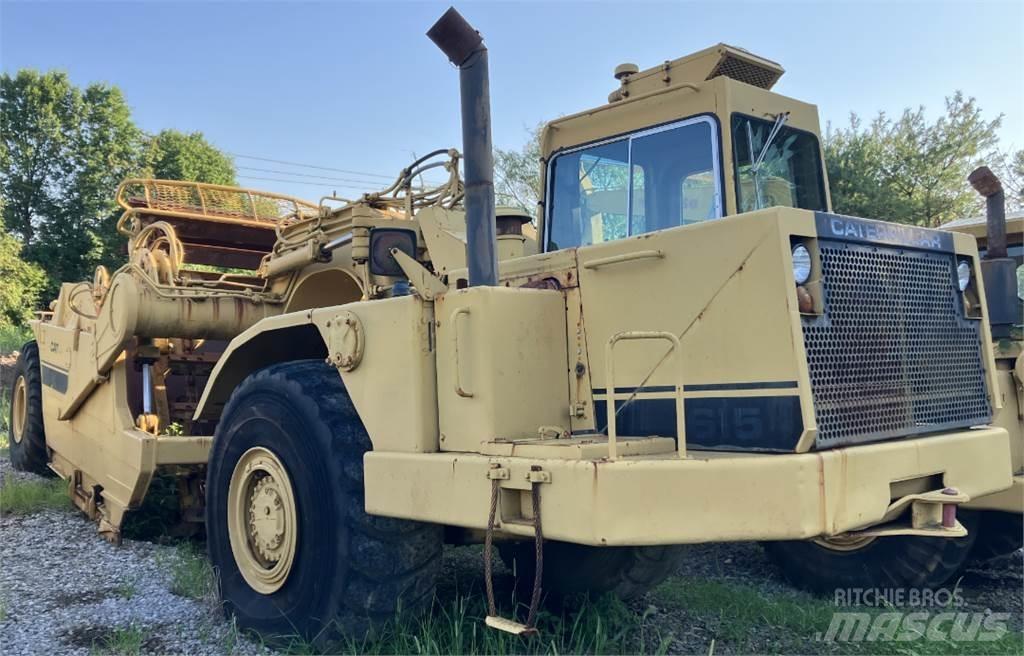 CAT 615 Skrobaki