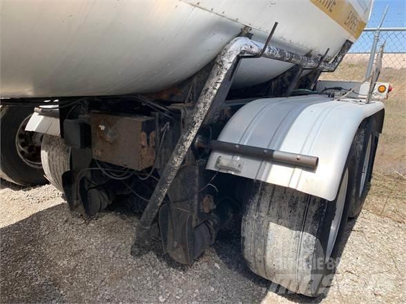 Etnyre STEEL 7,500 Naczepy cysterna