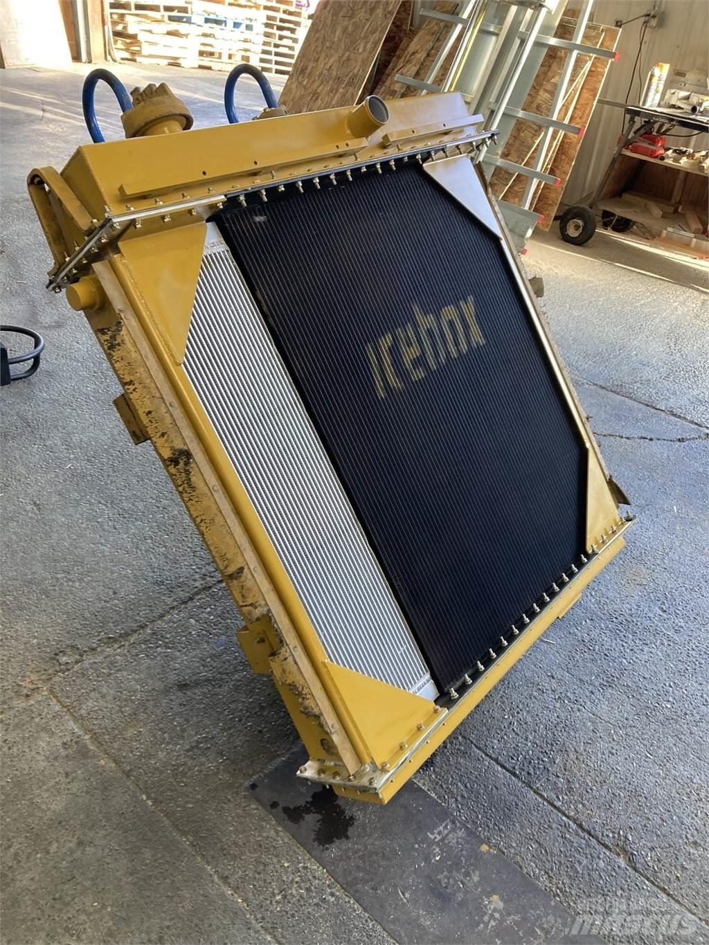 CAT 980C Chłodnice