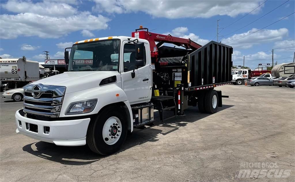 Hino L7 Chwytaki