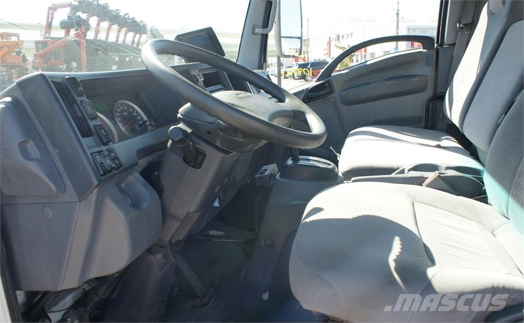 Isuzu NRR Śmieciarki