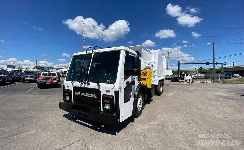 Mack LR613 Śmieciarki