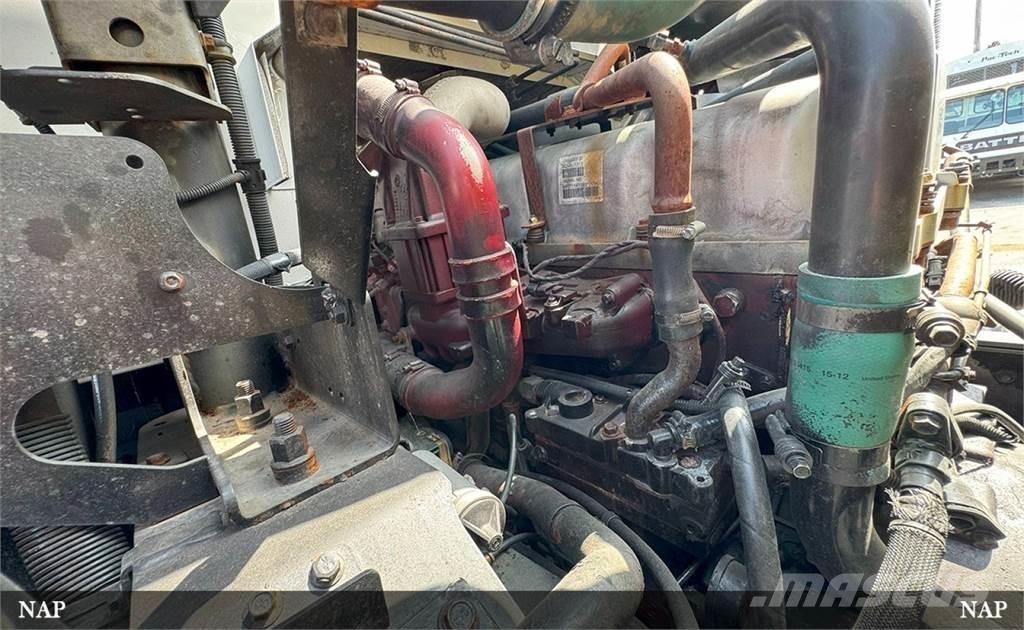 Mack LR613 Śmieciarki