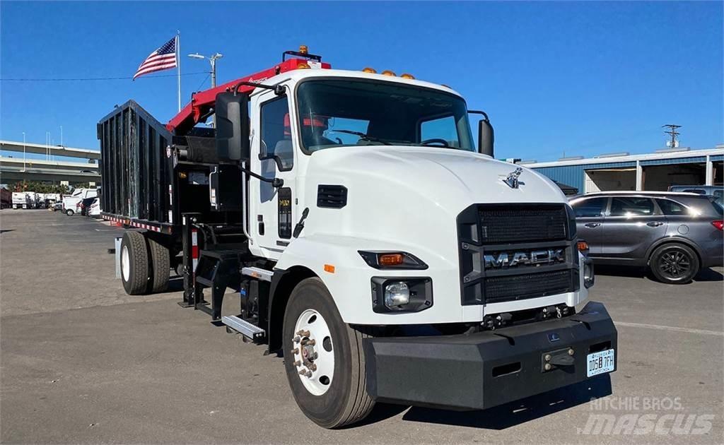 Mack MD7 Chwytaki