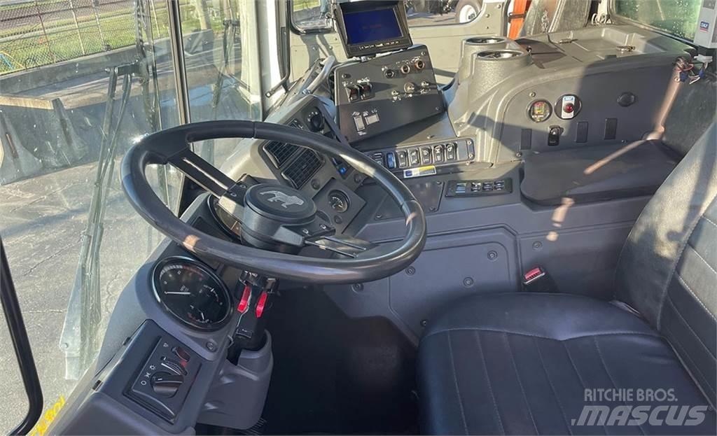 Mack MRU613 Śmieciarki