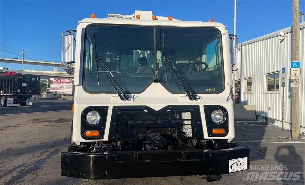 Mack MRU613 Śmieciarki
