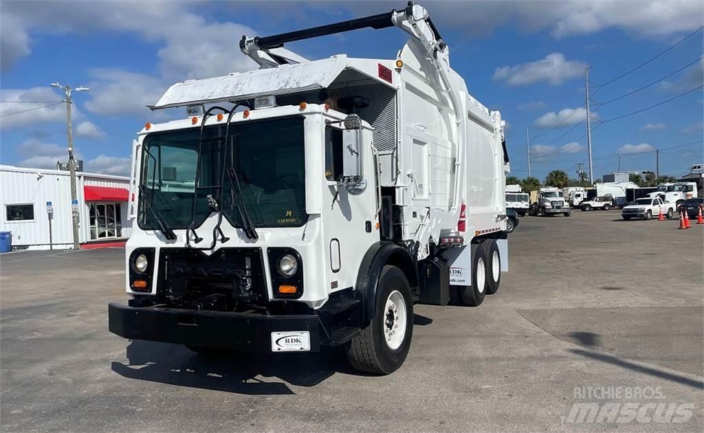 Mack MRU613 Śmieciarki