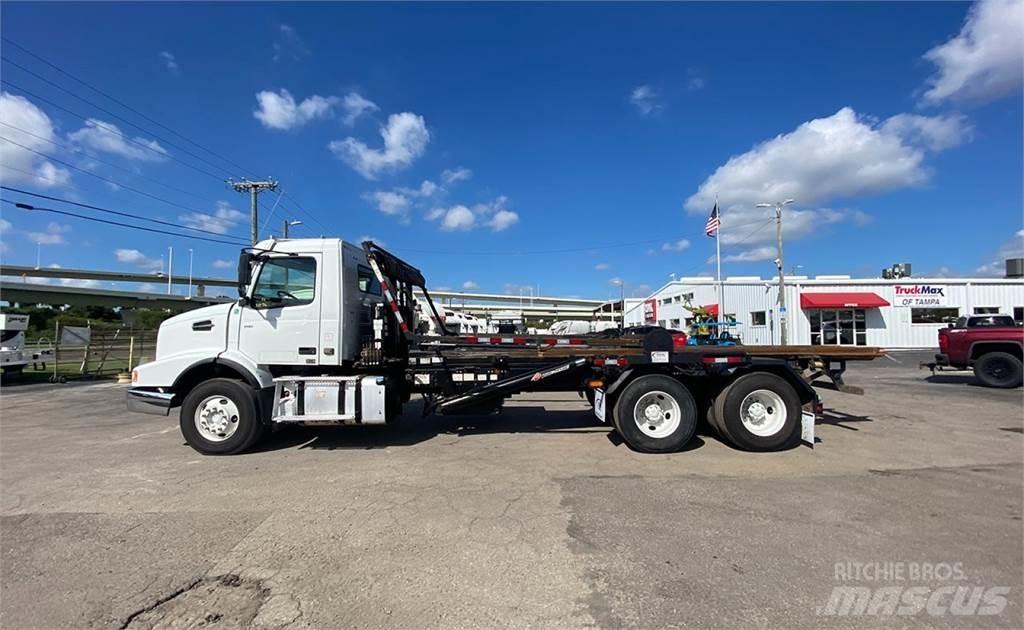 Volvo VHD64 Ciężarówki z wymienną zabudową