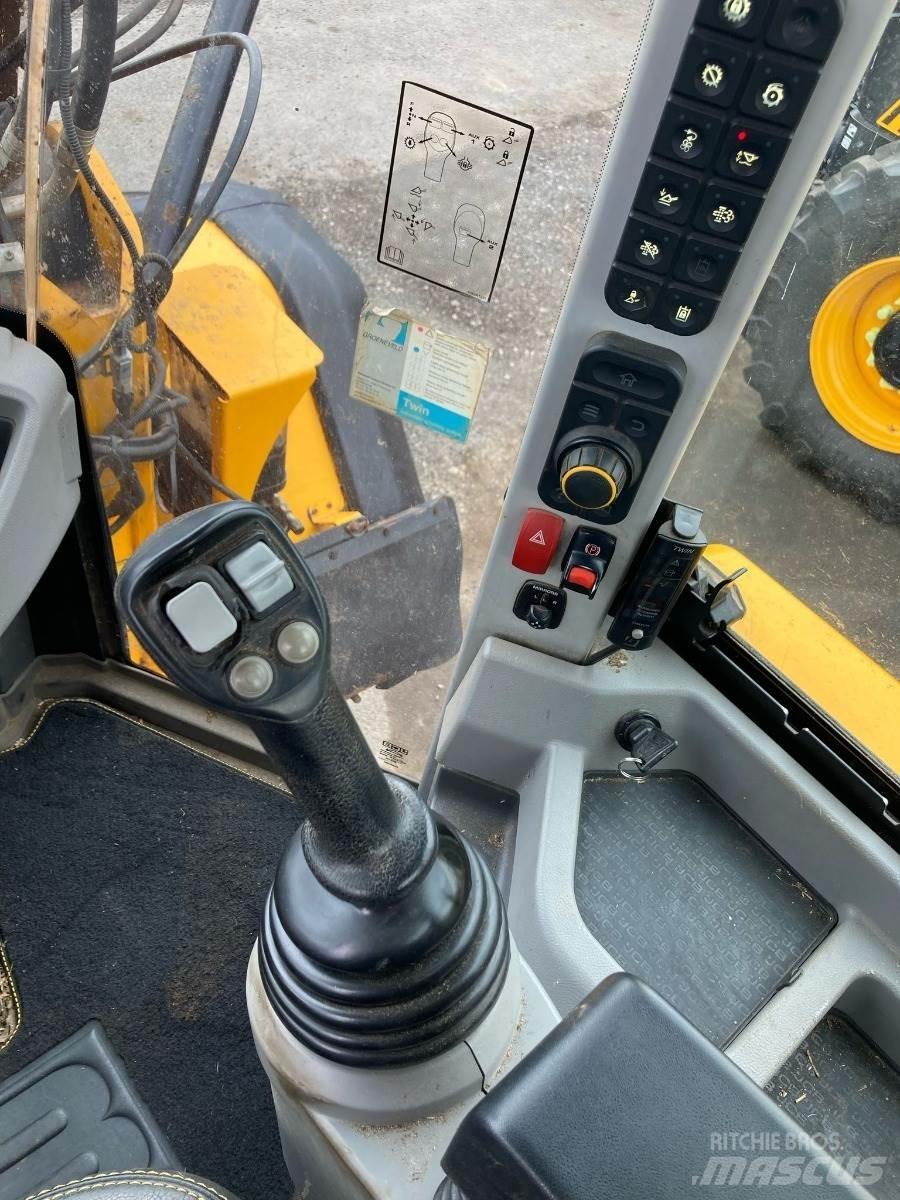 JCB 435S Ładowarki rolnicze