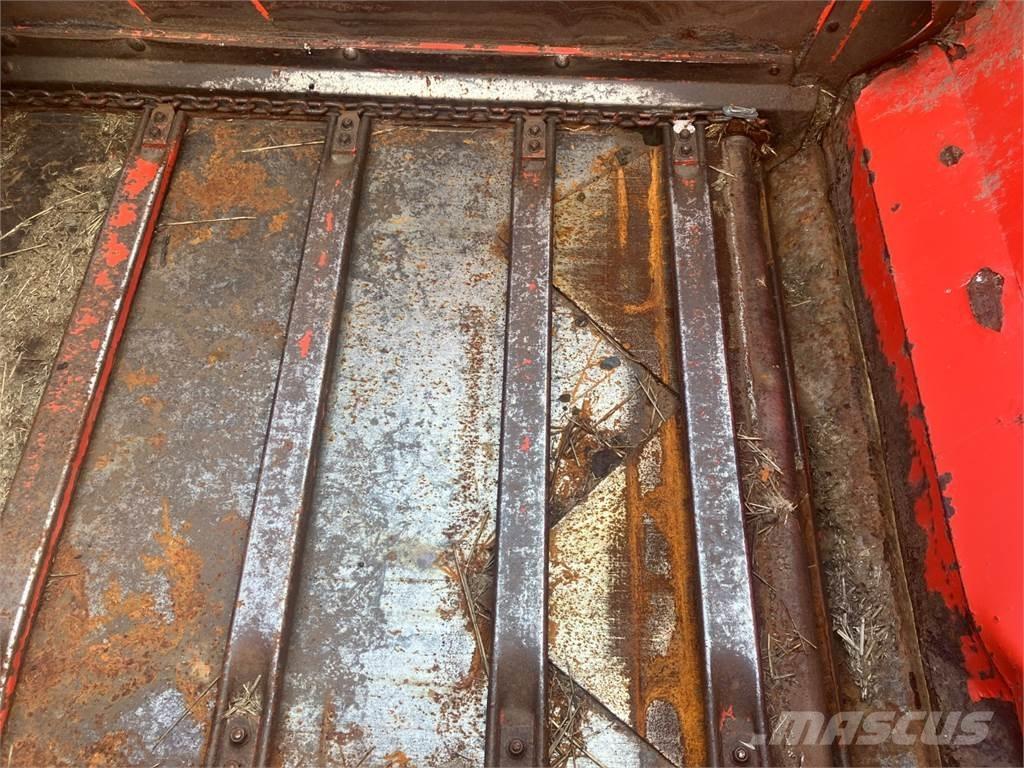 Kuhn 3570 Rozdrabniacze, krajarki i odwijarki słomy