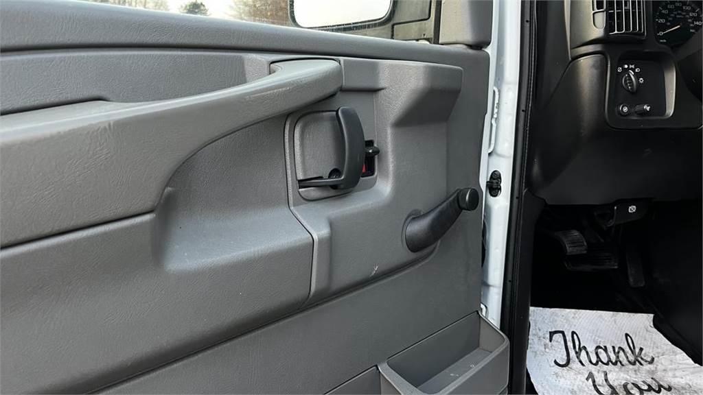 Chevrolet Express Busy / Vany