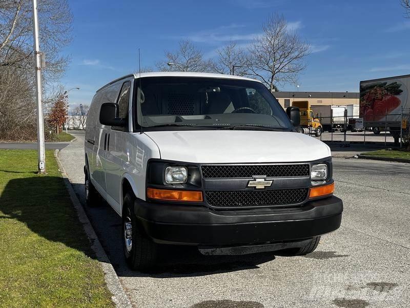 Chevrolet Express Busy / Vany