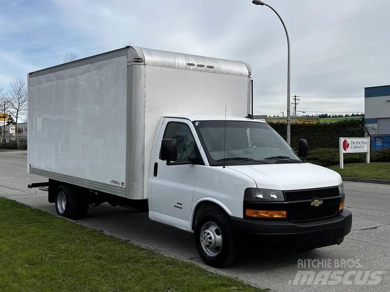 Chevrolet Express Busy / Vany