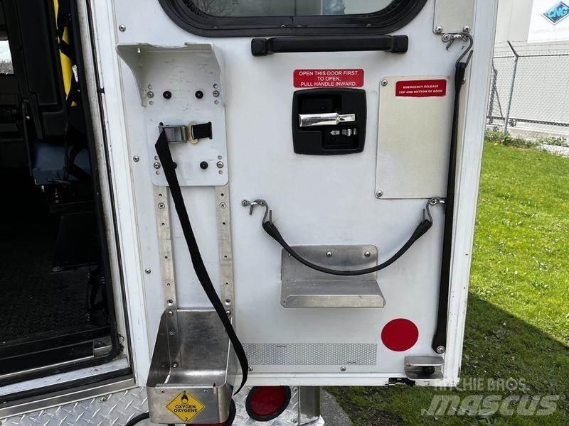 Chevrolet Express Busy / Vany