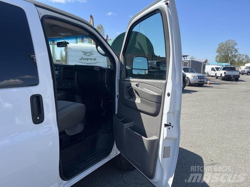 Chevrolet Express Busy / Vany