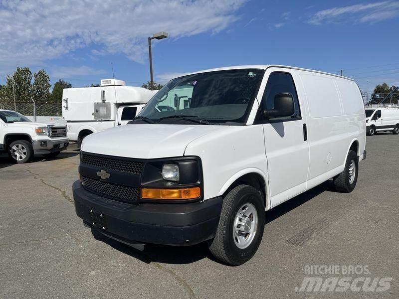 Chevrolet Express Busy / Vany