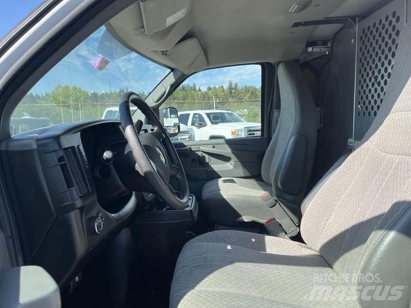 Chevrolet Express Busy / Vany