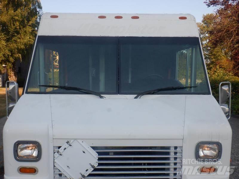 Ford Econoline Busy / Vany