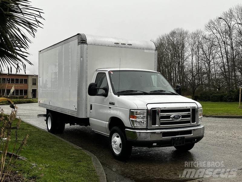 Ford Econoline Busy / Vany