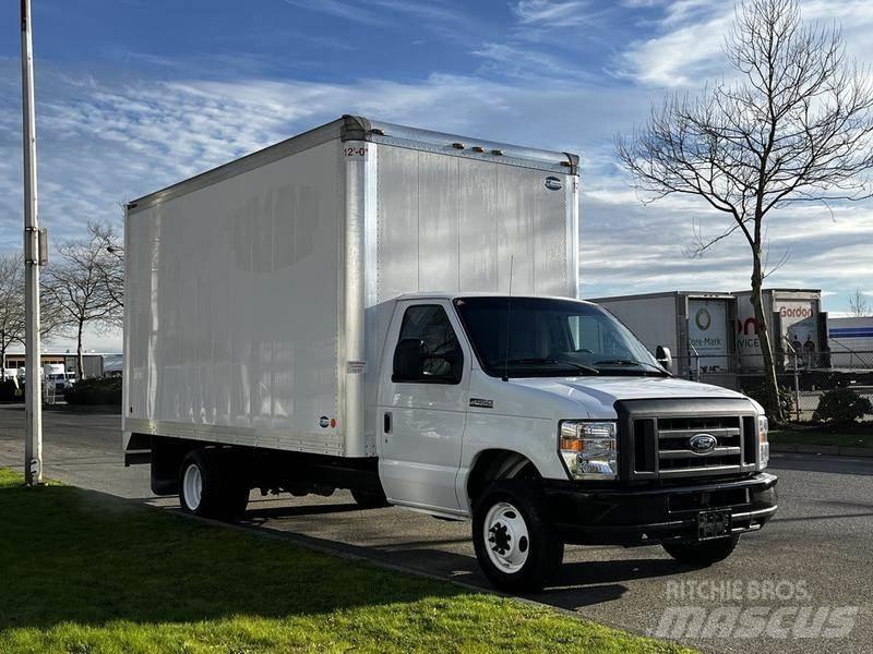 Ford Econoline Busy / Vany
