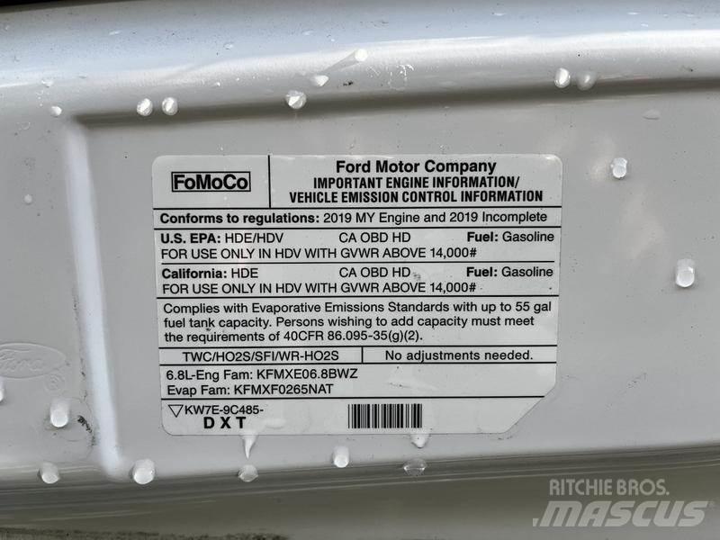 Ford Econoline Busy / Vany