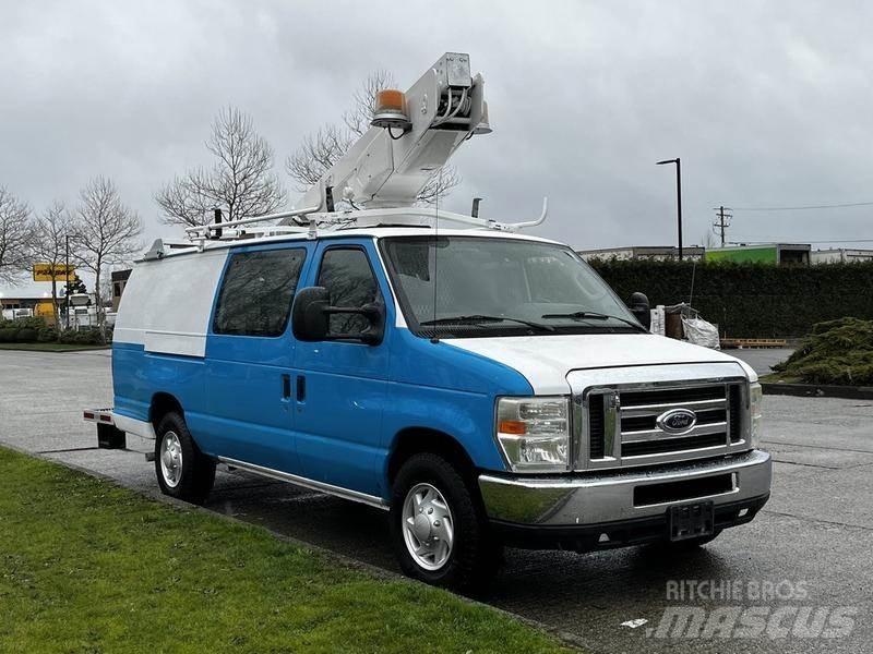 Ford Econoline Busy / Vany