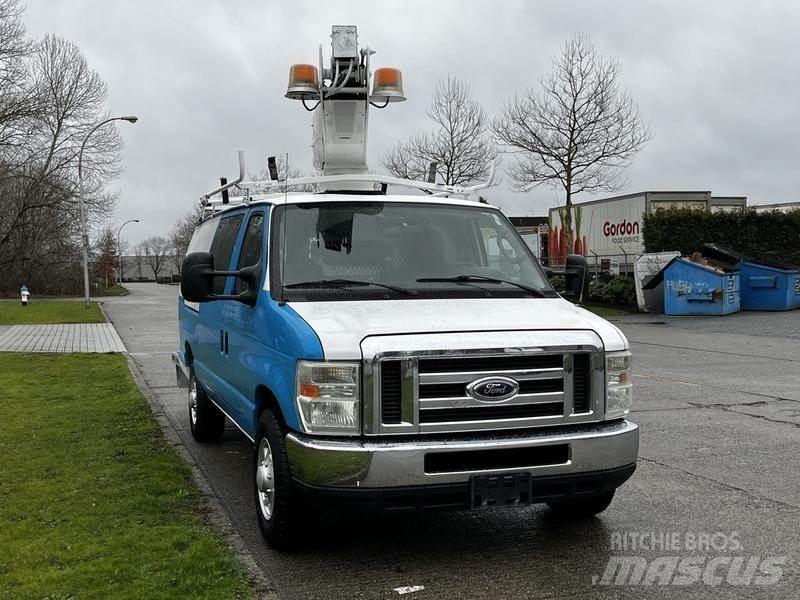 Ford Econoline Busy / Vany