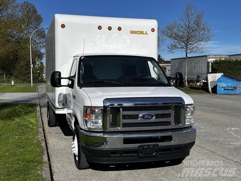 Ford Econoline Busy / Vany