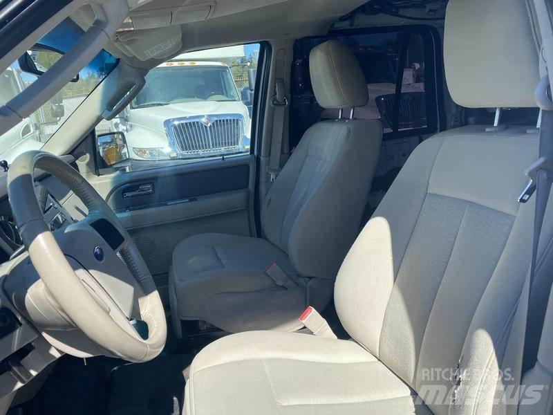 Ford Expedition Samochody osobowe