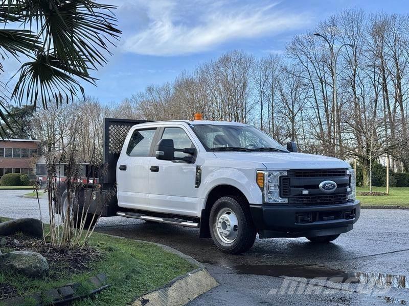 Ford F-350 SD Ciężarówki typu Platforma / Skrzynia