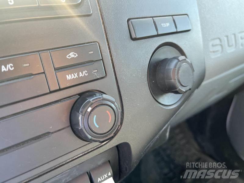 Ford F-450 SD Pojazdy komunalne