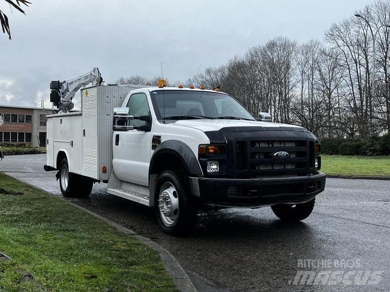 Ford F-550 Pojazdy komunalne