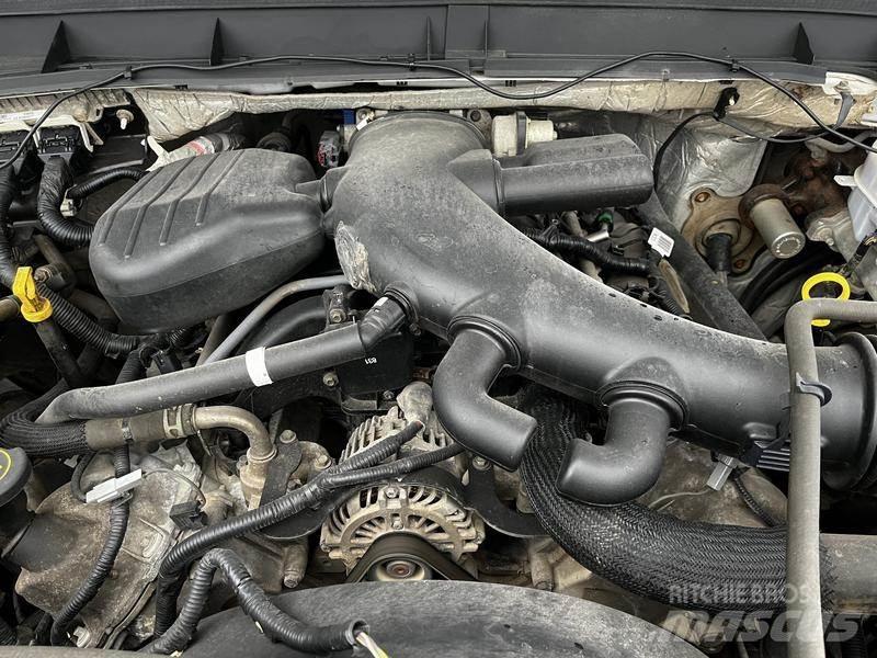 Ford F-550 Żurawie samochodowe