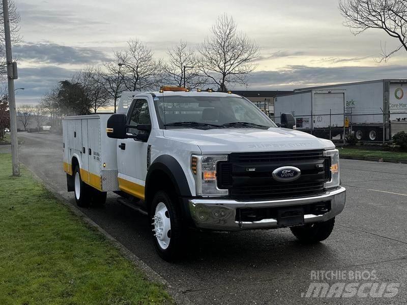 Ford F-550 Pojazdy komunalne