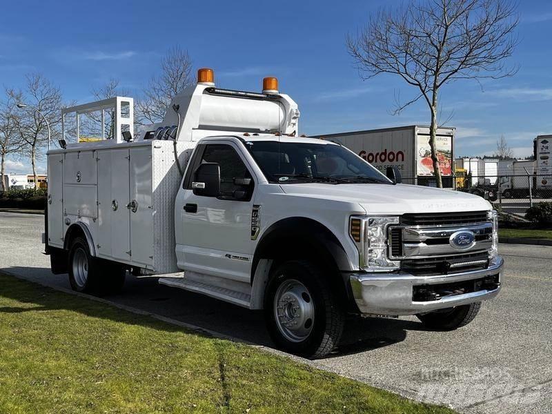 Ford F-550 Pojazdy komunalne
