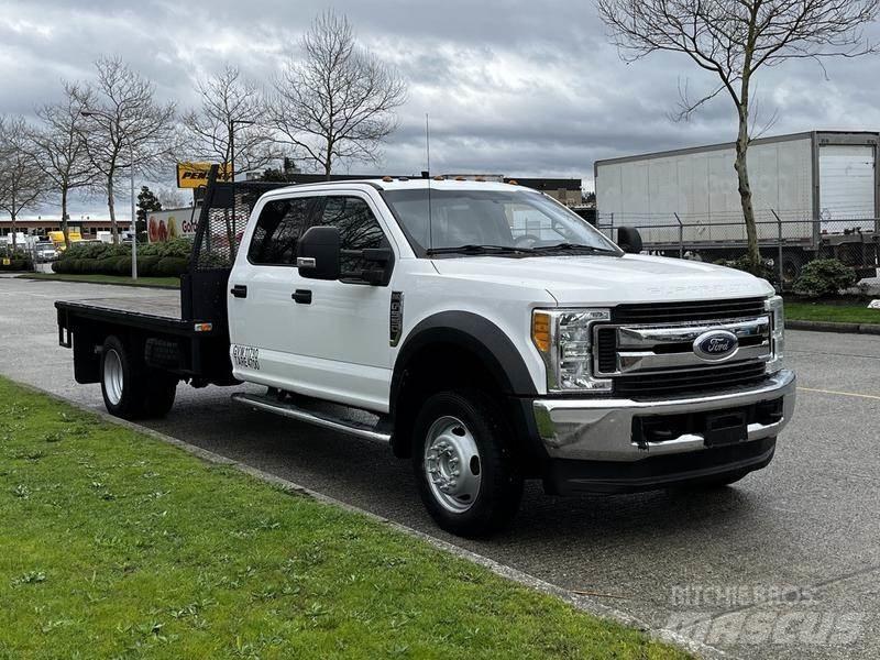 Ford F-550 Ciężarówki typu Platforma / Skrzynia