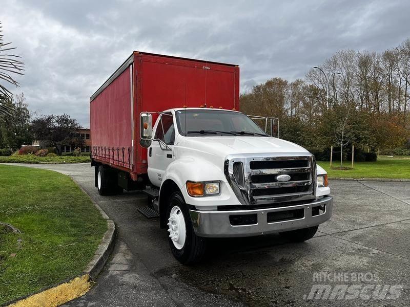 Ford F-750 Busy / Vany