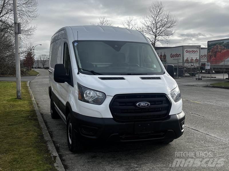 Ford Transit Busy / Vany
