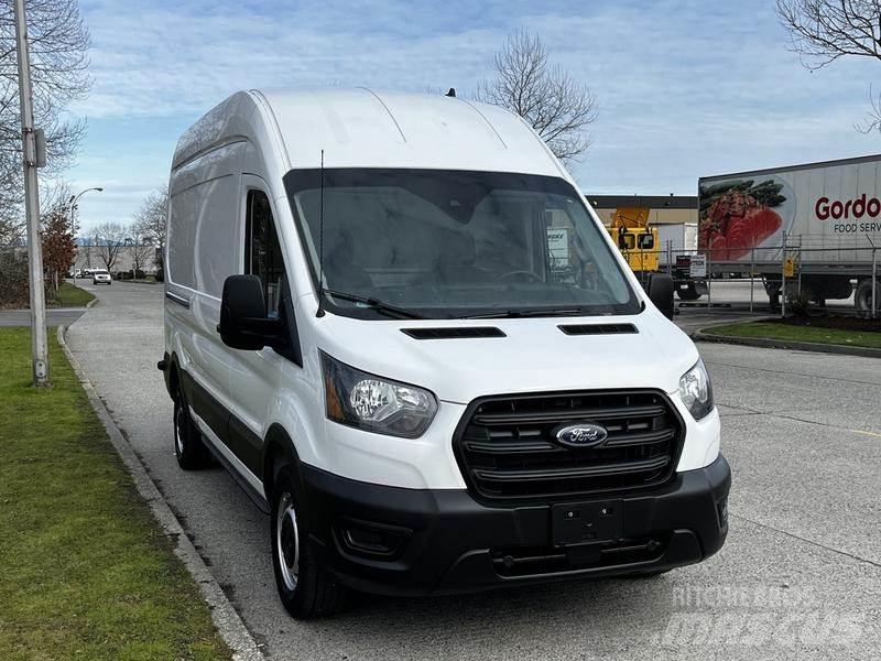 Ford Transit Busy / Vany