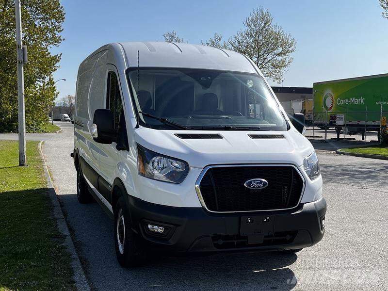 Ford Transit Busy / Vany