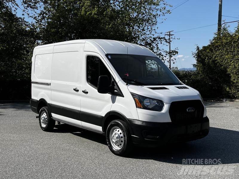 Ford Transit Busy / Vany