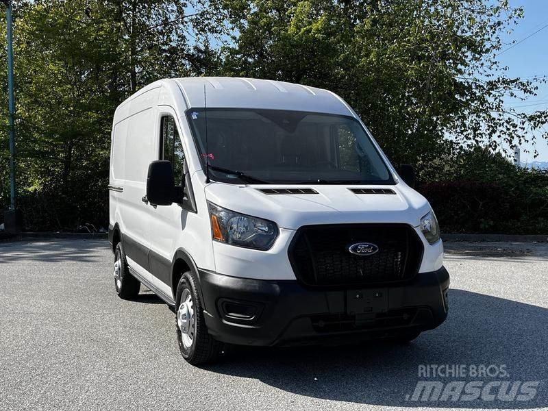 Ford Transit Busy / Vany