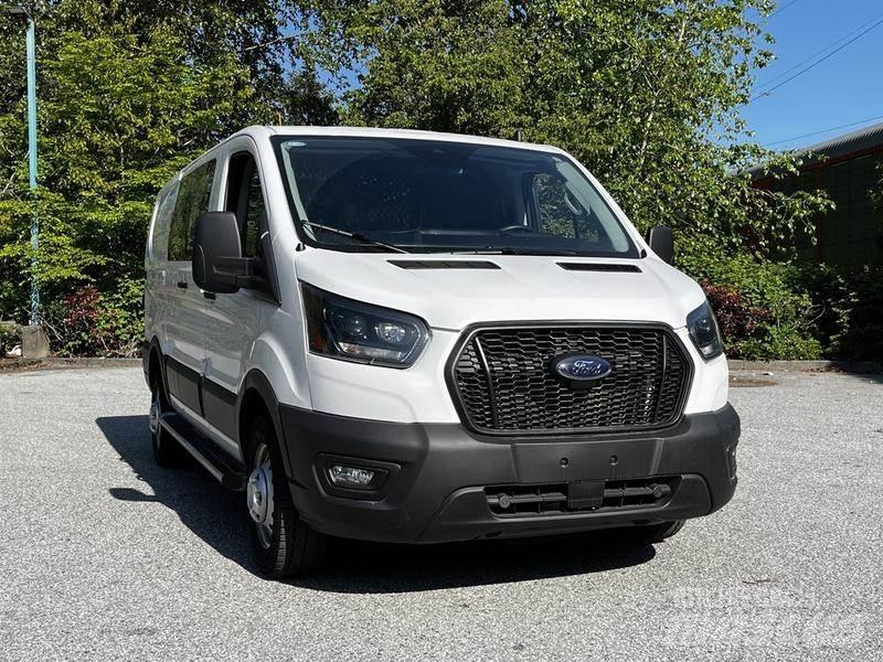 Ford Transit Busy / Vany