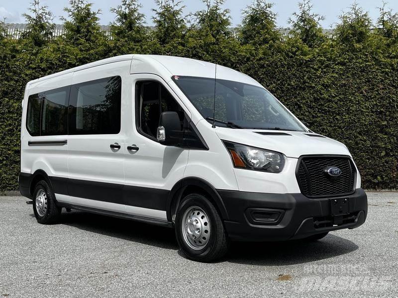 Ford Transit Samochody osobowe