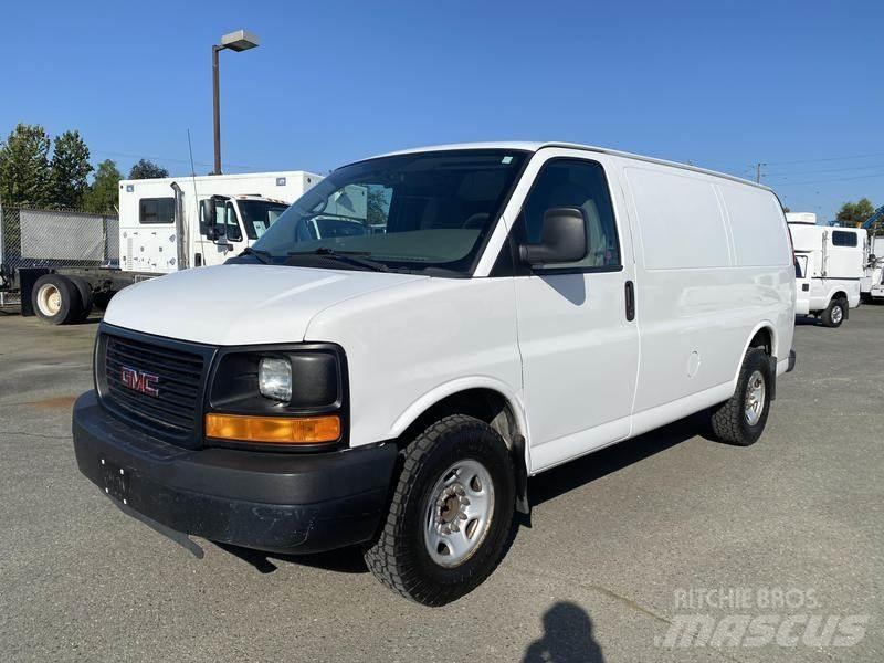 GMC Savana Busy / Vany