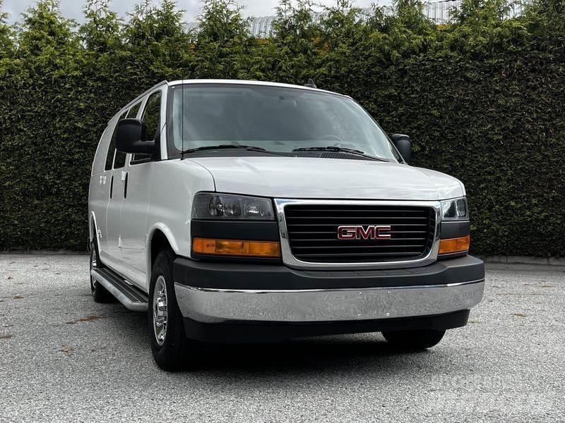 GMC Savana Busy / Vany