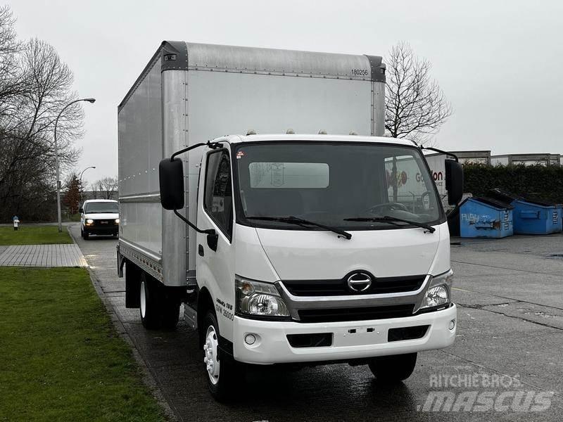 Hino 195 Busy / Vany