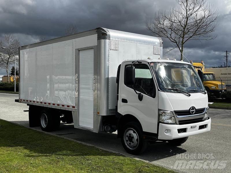 Hino 195 Busy / Vany