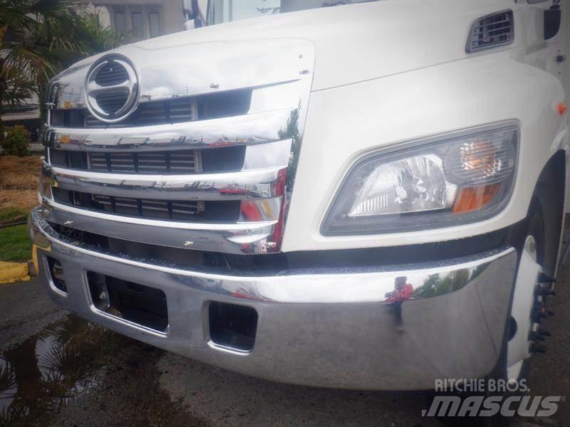 Hino 308 Pojazdy komunalne